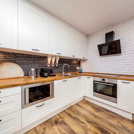 Apartament Ten By Your Freedom วอร์ซอ ภายนอก รูปภาพ